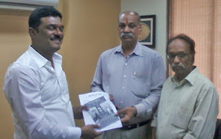 HJS members submitting memorandum to Shivsena MLA Mr. Pratap Sarnaik